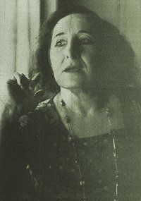 lavronsky's tweet photo. se nos fue la enorme María Granata voz fundadora de las Peñas de poesía Eva Perón en las que se cifró nuestra tradición hibridada entre lírica y militancia. corazón beligerante de lo que llamo en mis Talleres 'la gran tríada olvidada' con Libertad Demitrópulos y Aurora Venturini https://t.co/BnoZdaW8jn