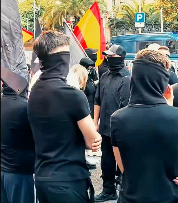 Catgirl_Partito's tweet photo. Los tiktok funcionan: Los niños se unen a nucleo nacional en la batalla cultural contra los deberes 

-"mi madre es una roja de mierda que quiere que haga los deberes y me vaya a la cama temprano para el cole"

-"el cole es de rojos y sojas, yo quiero ser streamer de fortnite" https://t.co/aAjoeZ8Enh