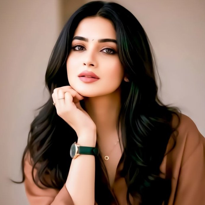 e7qre's tweet photo. #مجموعة_الخواطر #خواطر_وأقلام_تعبر #بوح_آخر_الليل
لا استطيع أنا مقاومة  ذاك الغياب 
فكل شيء في قلبي يصرخ يناديك https://t.co/ruD7fRHGLw