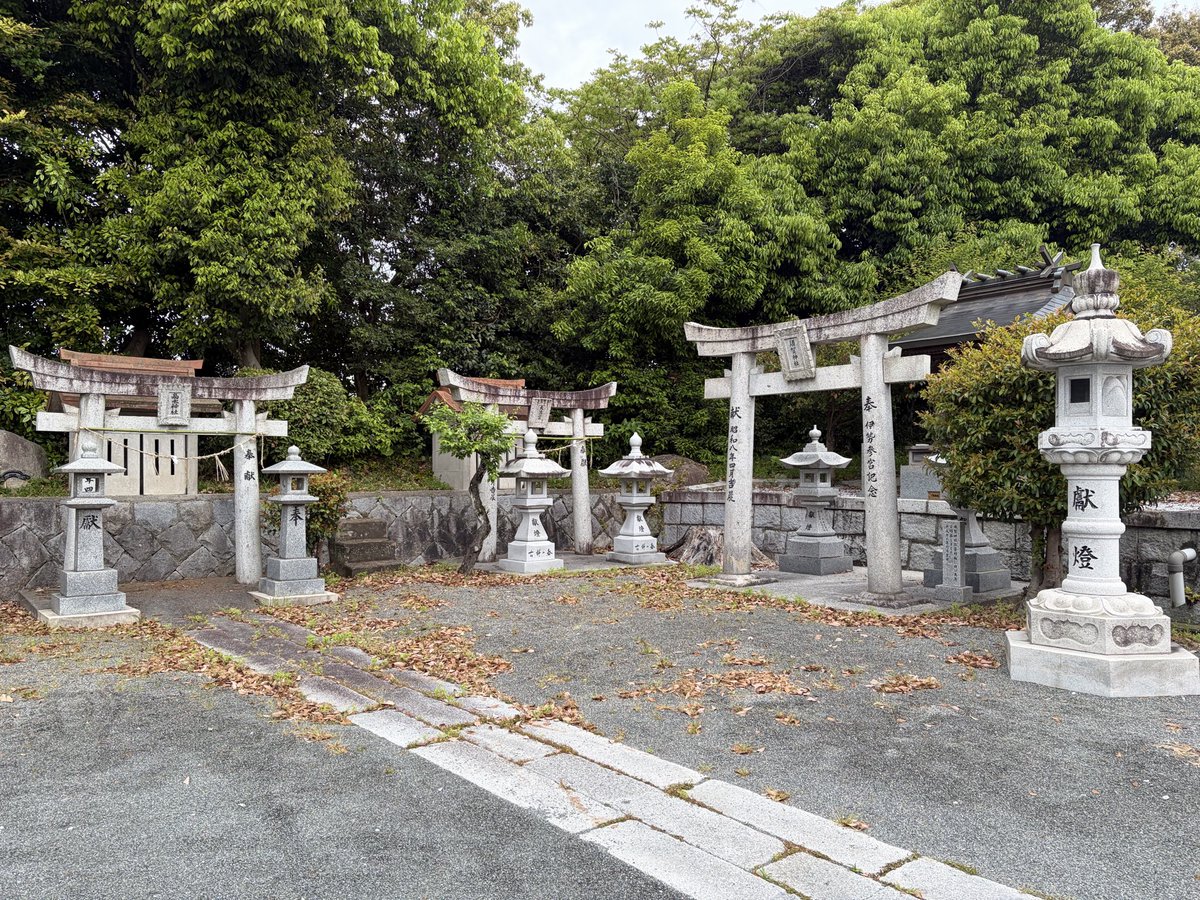 jmlover33333's tweet photo. 2026年
#福岡県飯塚市
#立岩熊野神社
#立岩鎮守の杜
#須賀神社
#天満宮
#高木神社
#恵比寿神社
#宮地嶽神社 https://t.co/Vhsqbjk2pw