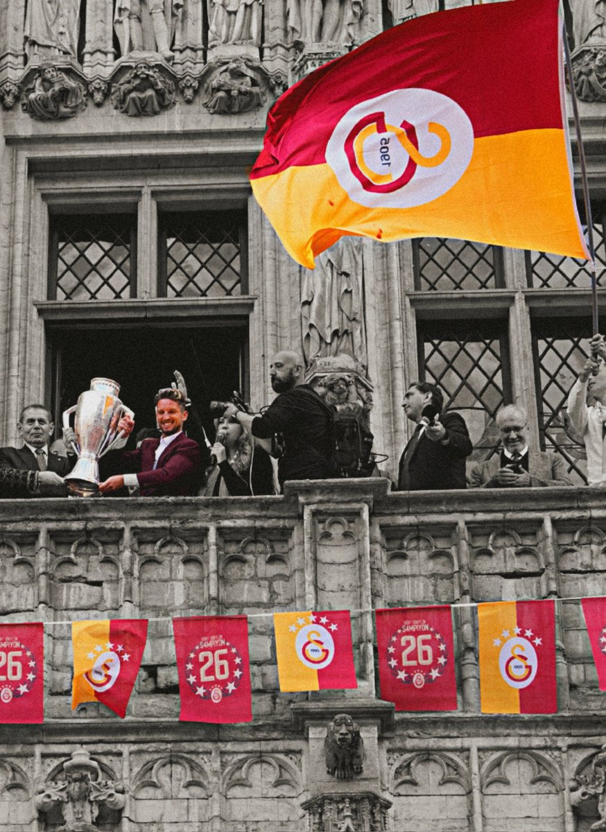 Claudioggia's tweet photo. Sen Galatasaray'dan gidersin ama Galatasaray senden gitmez https://t.co/BBDU7w0kla