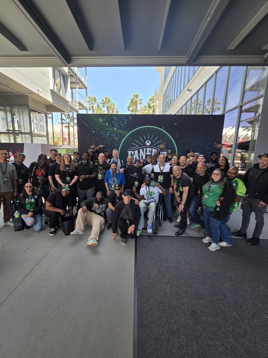 woggerman1974's tweet photo. Here's to the great #XBOXCommunity.
You are all legends. You make gaming inclusive. You are friends. You are gamers. You are what makes our hobby special and great. Thank you for being inclusive. https://t.co/XrSN3rUVwJ