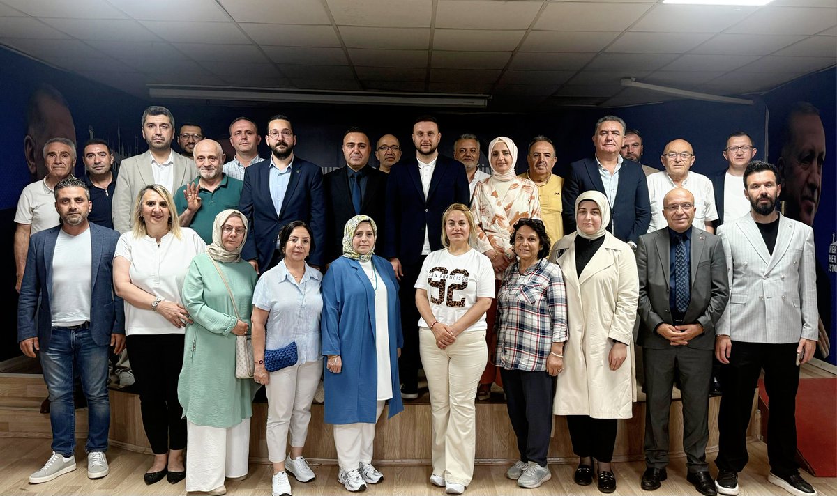 iskudef's tweet photo. Kıymetli ve saygıdeğer Küçükçekmeceliler.

İSKÜDEF yönetim kurulu olarak, Ak Parti Küçükçekmece İlçe Başkanı Sn. Av. Emin Kaan Kaya'ya hayırlı olsun ziyaretinde bulunup, yakın zamanda ahirete irtihâl eden kıymetli annesi Fatma Kaya için taziyelerimizi ilettik.++
#İSKÜDEF https://t.co/2yC22H64HF