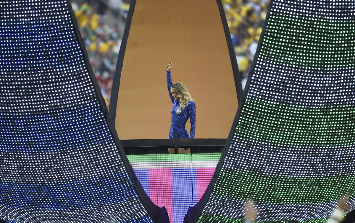 Bolhasney's tweet photo. Boa sorte Brasil! 💚💛💙

https://t.co/tXBlFKcVns

#copadomundo #worldcup #brasil #claudialeitte #fifaworldcup #weareone https://t.co/cXY6rw7xu4