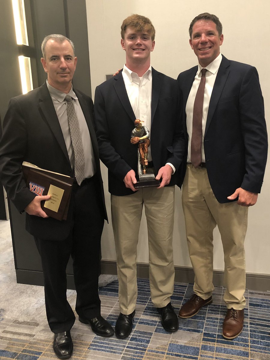 joecarey111's tweet photo. I am honored to be named the 2026 Doug Robins Diamond Award Winner (pitching). Thank you to my coaches and teammates at Garden City for their support and confidence in me.
@axcessbaseball 
@NextLevelBaseba https://t.co/rEd4vU5p2P