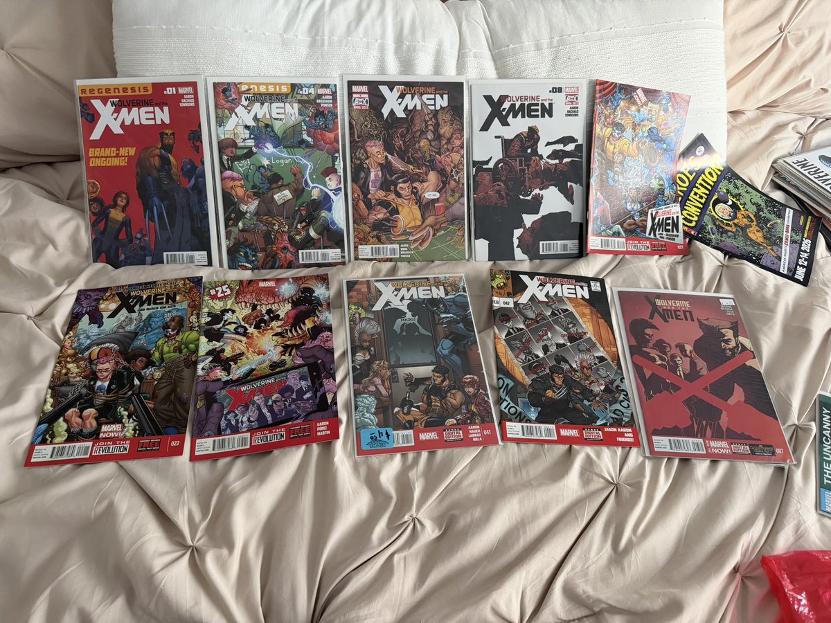 LFprokos's tweet photo. COMICS HAUL BOOTS https://t.co/QHjGNYo0IM