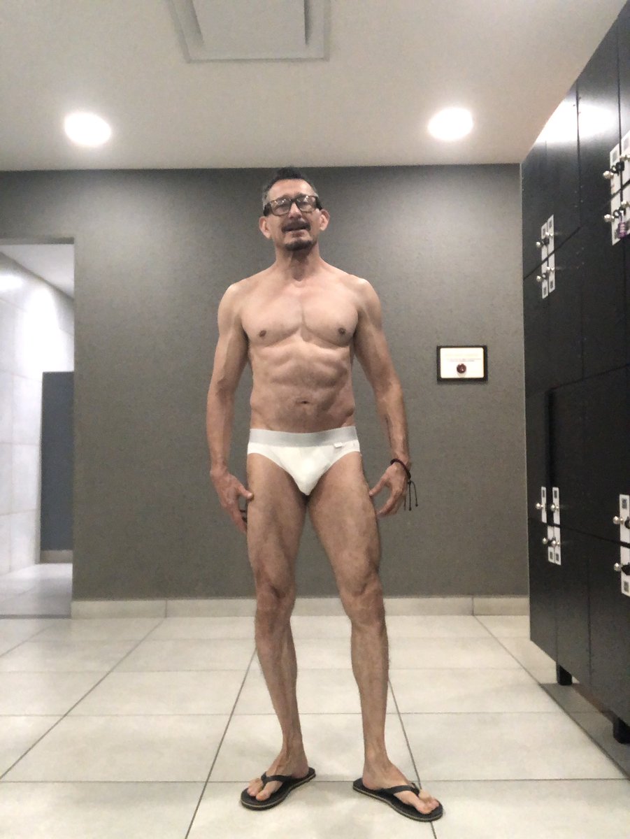 hefaistion29's tweet photo. Y a continuación:
hoy tocaron blancos, que opinas? https://t.co/3PxoqmEFVc