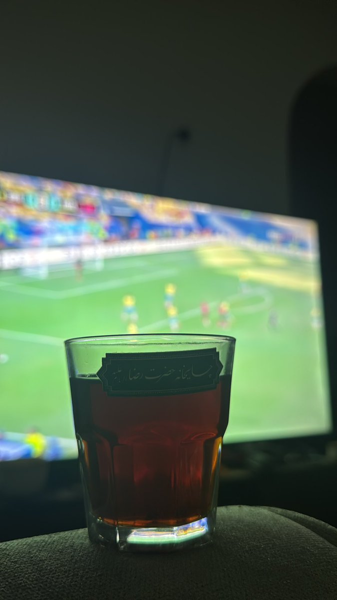 3mmar1f's tweet photo. وحداني سهران مالها الا شاي و اتابع متعة كاس العالم https://t.co/PZK9OM0iCO