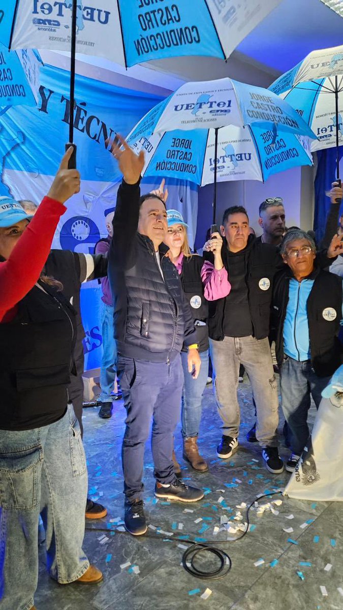 UettelT's tweet photo. Emotivo cierre de campaña de La Lista 1 Celeste y Blanca en Tucumán 🙌 https://t.co/iIijzgZrxr