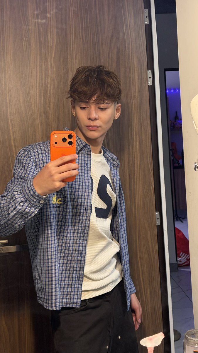 estebanwoo_'s tweet photo. Ig. Estebanwoo 
Ya me sigues? 🙈 https://t.co/XjW4QwMplK
