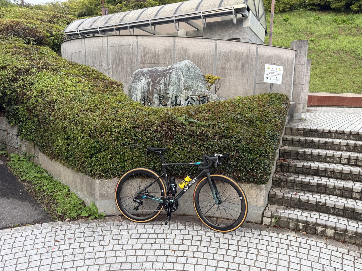 ryuunosuke1025's tweet photo. チャリ乗りの朝は早い(ﾟoﾟ;; https://t.co/H9HEdmGbLT