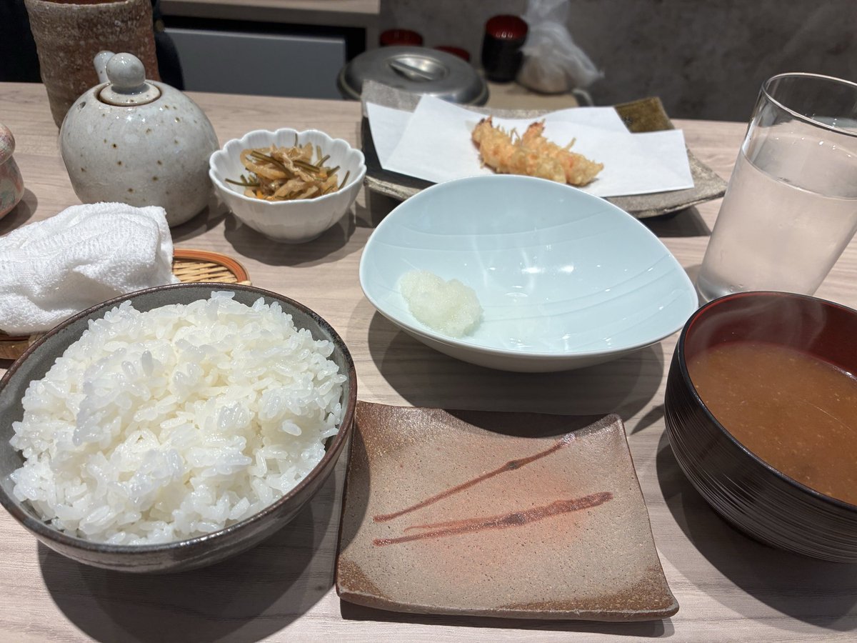 tomw_JP's tweet photo. そういえばこの前行った天麩羅屋さんの稚鮎が最高過ぎたのでまたいきとうござる。 https://t.co/JJRF0NN4w0