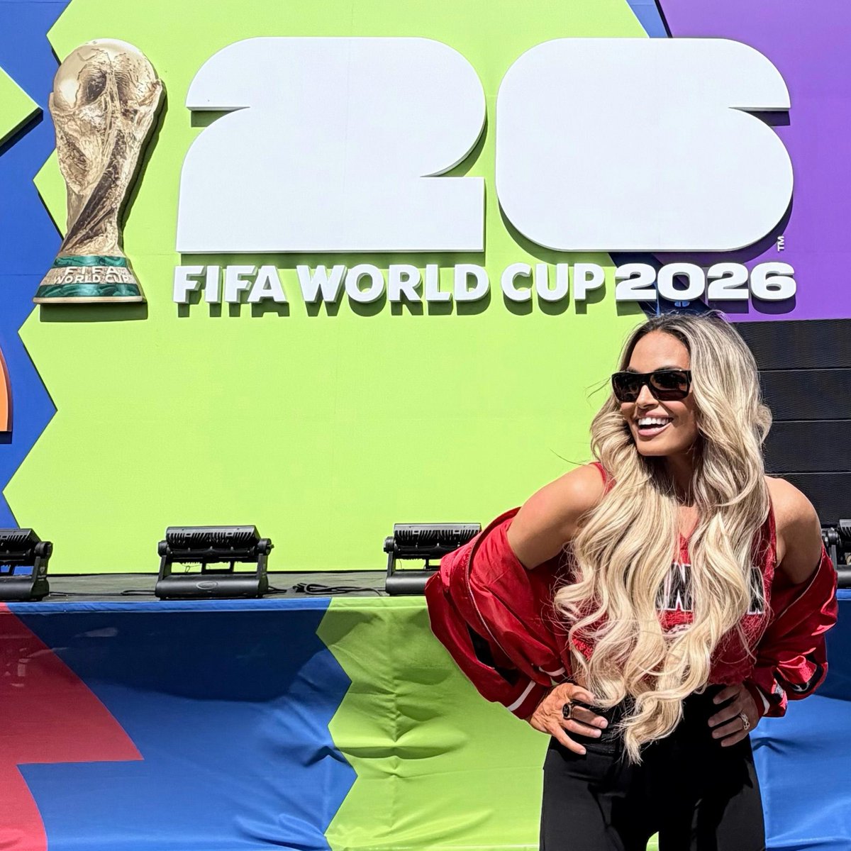 Trish Stratus tweet media