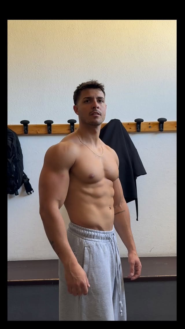 IvRath52188's tweet photo. controversial: the gym is 30% exercise and 70% therapy https://t.co/WH8UhdZah0