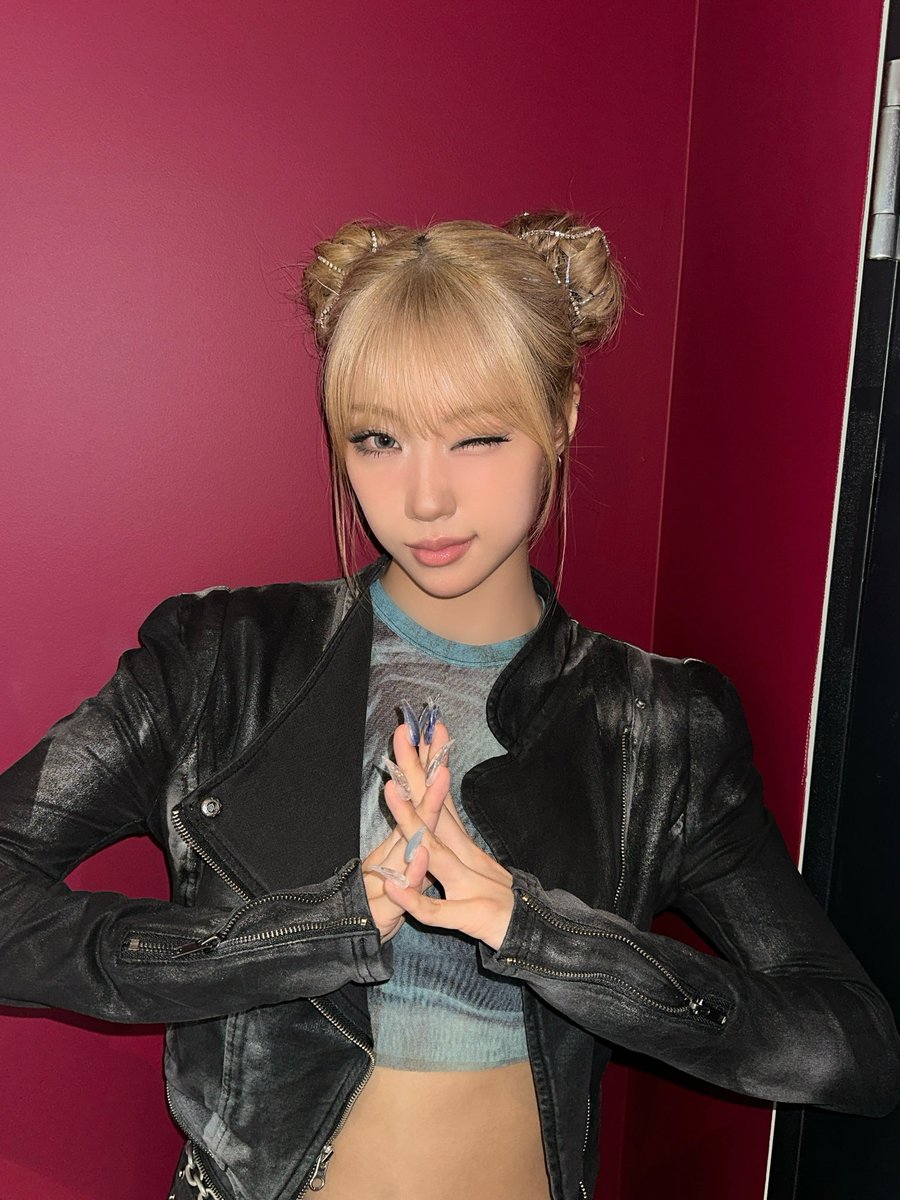 0TheblackSTR's tweet photo. @izna_offcl 이즈나 정은아, 오늘도 여느 날처럼 정말 예뻐. 널 많이 사랑해. 오늘 아침도 아름다우길 바라. 그러니 뭐 하러 나가기 전에 꼭 밥 잘 챙겨 먹어.🩵💛🫶😽🖤 https://t.co/k5o9oRdApY