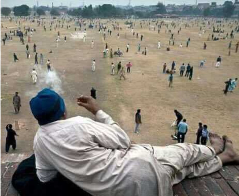 rhythmkedia10's tweet photo. Me watching everyone crying after paying 799 for Zee. Meanwhile me watching the match in 4k for free and 30 secs ahead 
#BRAvsMAR
#Fifa 
#Zee5 https://t.co/s5tNUTTTOz