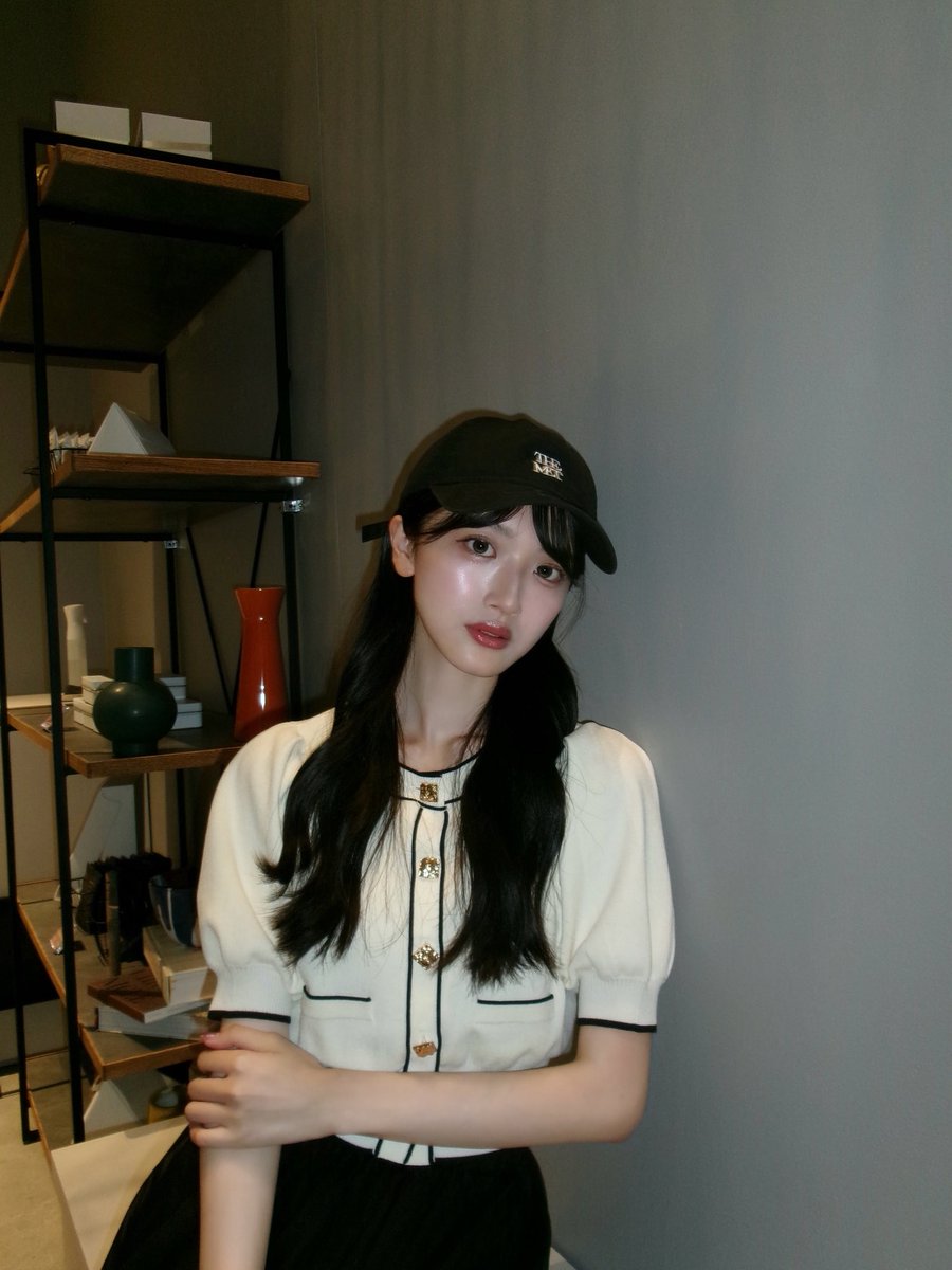 桃 Momo tweet media
