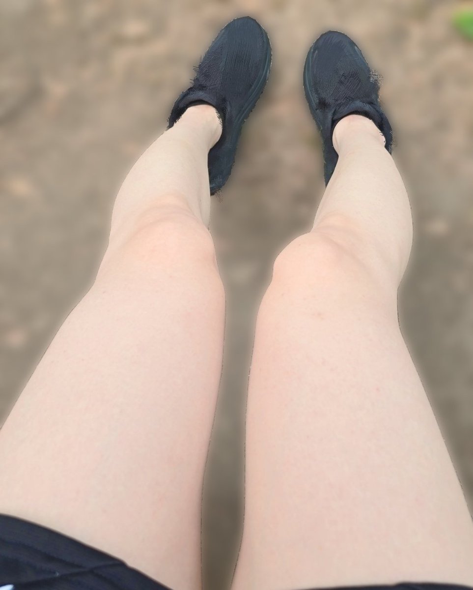 Yuurii_cd's tweet photo. おはようございます！

今日��ジョギングしてきました🏃‍♀️
思い切って生脚で走りました…///
風も感じられて、朝の空気が気持ちよくて最高でした✨
 #女装男子 https://t.co/6RlwdEMYMq