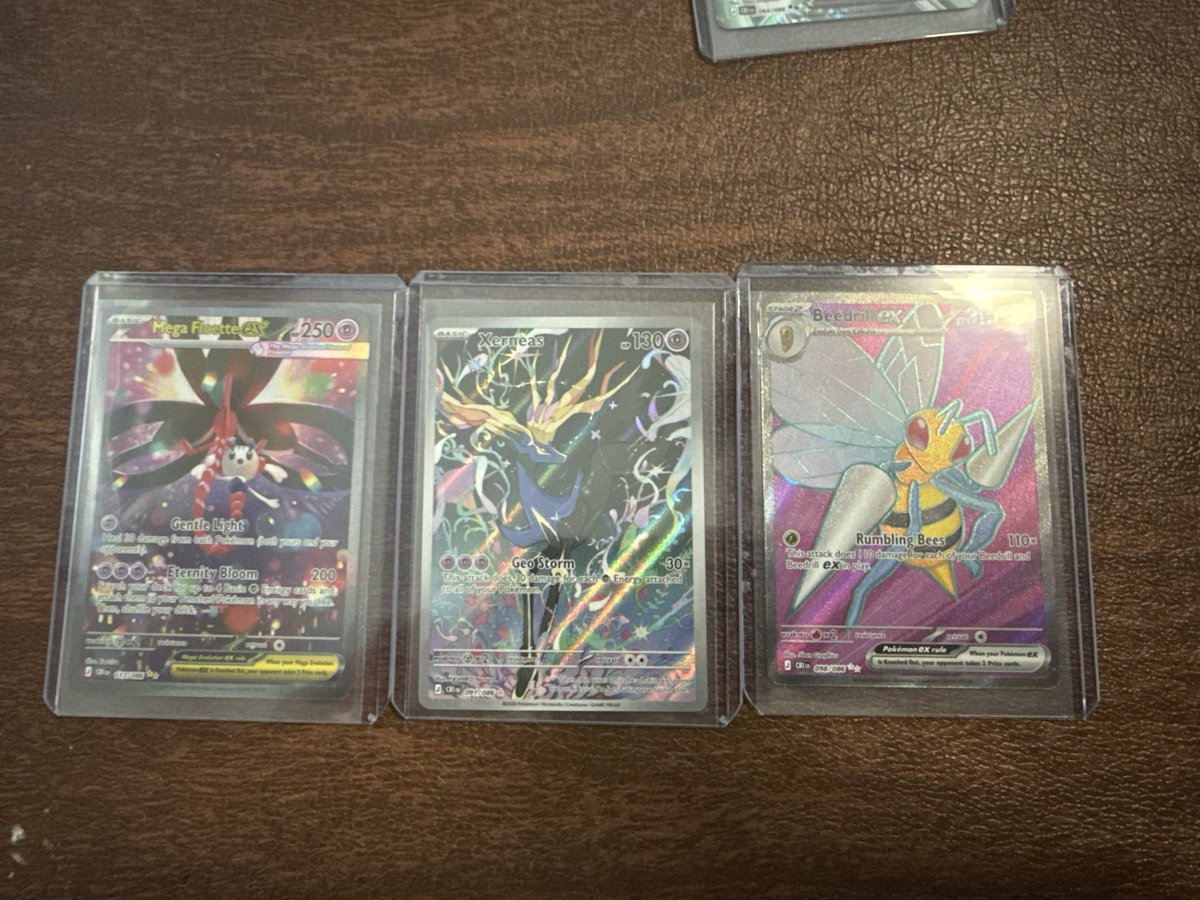 TheBeardasaurus's tweet photo. Chaos Rising, 6 packs 3 pretty cards ❤️ https://t.co/Ek0LMuJTDe