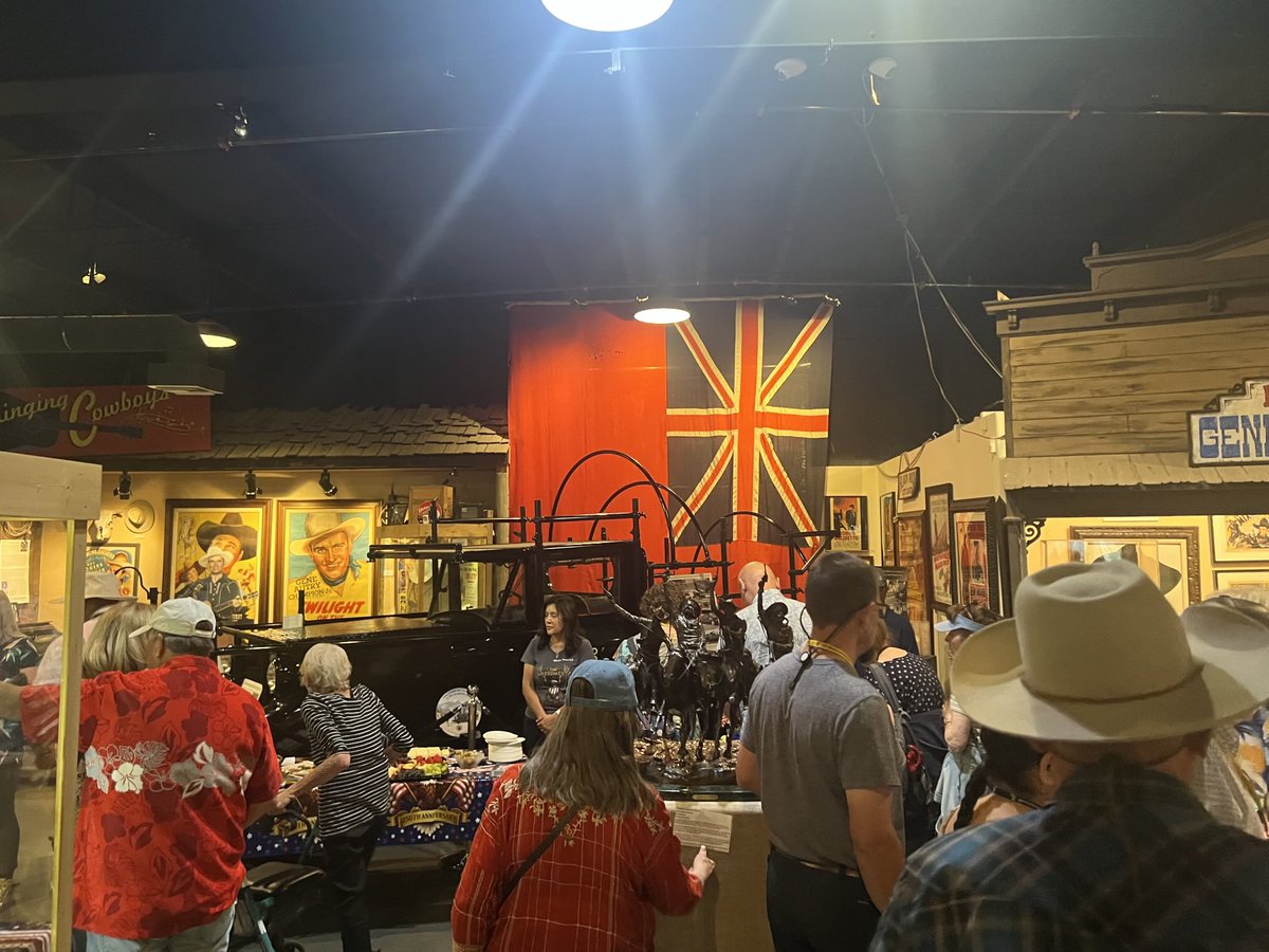 LaurasMiscMovie's tweet photo. Pre concert reception for VIPs and museum members in the Museum of Western Film History, #LonePine - Here this weekend: Bruce Davison, Dean Torrence, Diamond Farnsworth, Wyatt & Lisa McCrea, Marc Wanamaker, Rob Word, Museum Director Steve Latshaw. #Highway395 https://t.co/lpcCpkPdJj