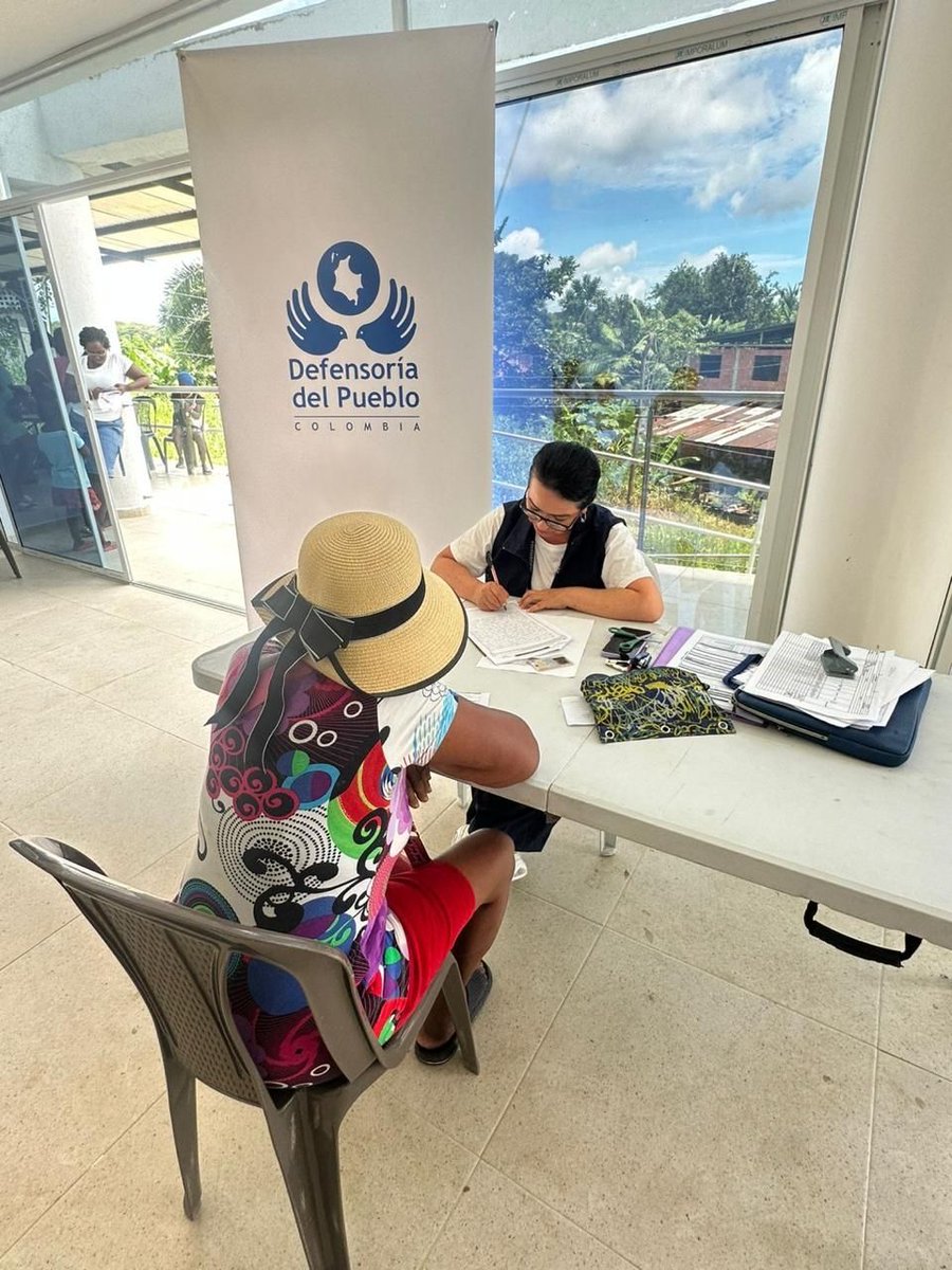 DefensoriaCol's tweet photo. 📍¡Llegamos a Timbiquí, Cauca! Durante dos días, adelantamos una jornada de atención y restitución de derechos para la población afectada por el conflicto armado.

Tras evaluar la situación en el territorio, recomendamos a las autoridades locales y departamentales fortalecer sus capacidades para proteger, atender y reparar integralmente a las víctimas de la región.

Conoce todos los detalles aquí: https://t.co/oA5aPQk37o