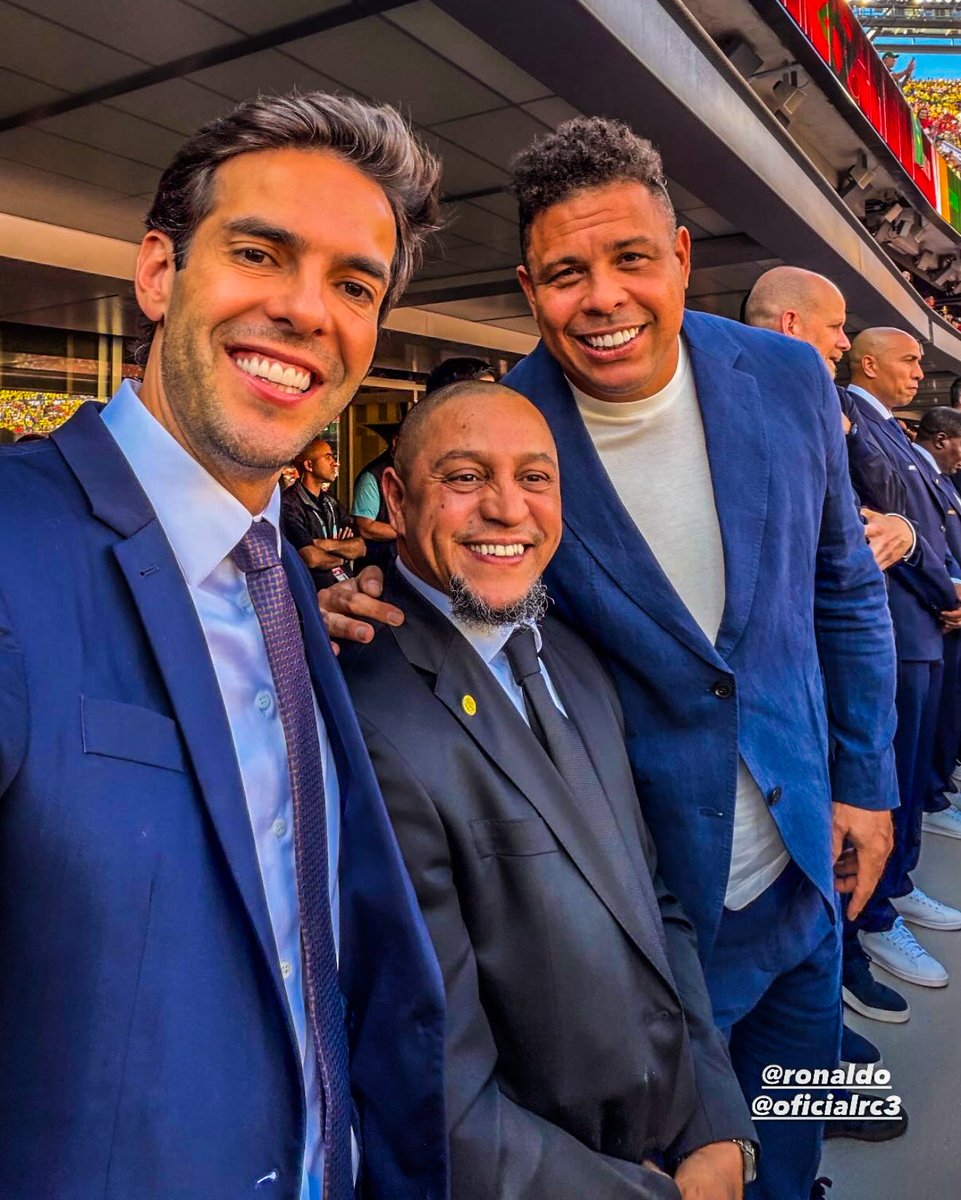 eurofootcom's tweet photo. Meanwhile in the stands at the Brazil-Morocco match... Kaka, Roberto Carlos and Ronaldo! 🇧🇷👑 https://t.co/W0qQcOazfz