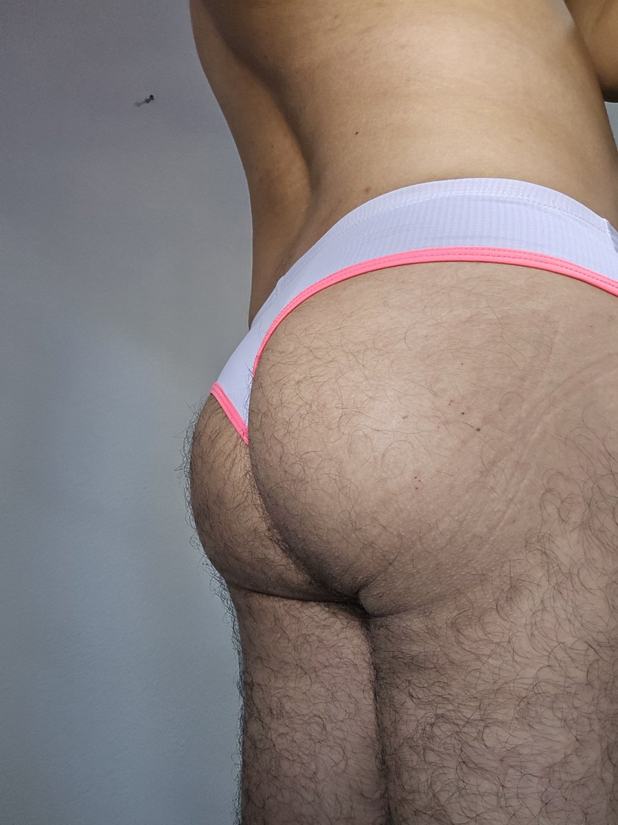 LRmrz15825's tweet photo. CageCheck for today 
🔒🔐🤏🏻
😏 Thong 😈 
Rt 😉 
💓💞💗💕

#Thong #Pink #PinkThong #PinkBoy #chastitycaged #TeamLocked #gay #lockedboy #chastity #cagedboy #SmallDick  #locked  #Folllow #gaychastity #retweet https://t.co/QZromRGXGO