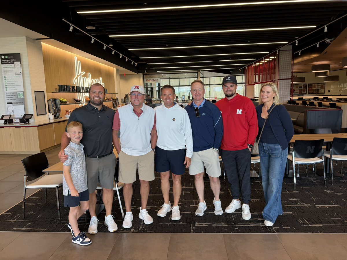 michaeltbenson's tweet photo. Off day in Let's Gomaha included a visit to @Huskers facilities (&amp; seeing former @WVUfootball Mountaineers), visit to @strategic_air, and wrapping up with @TheSavBananas @wrenbaker https://t.co/FsGbmCivDz