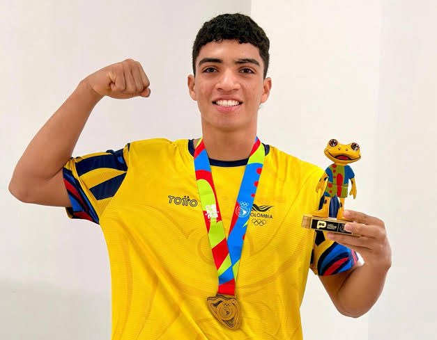 idermeta_'s tweet photo. 🏋️‍♂️🇨🇴 ¡El Meta sigue brillando en la élite mundial!
Anggello Mack Bueno fue convocado a la concentración de la Selección Colombia Sub-17 rumbo al Campeonato Mundial Júnior IWF Cali 2026 (5 al 11 de julio)
#OrgulloLlanero que representará a Colombia con talento, disciplina y pasión https://t.co/GUpPX6z49X
