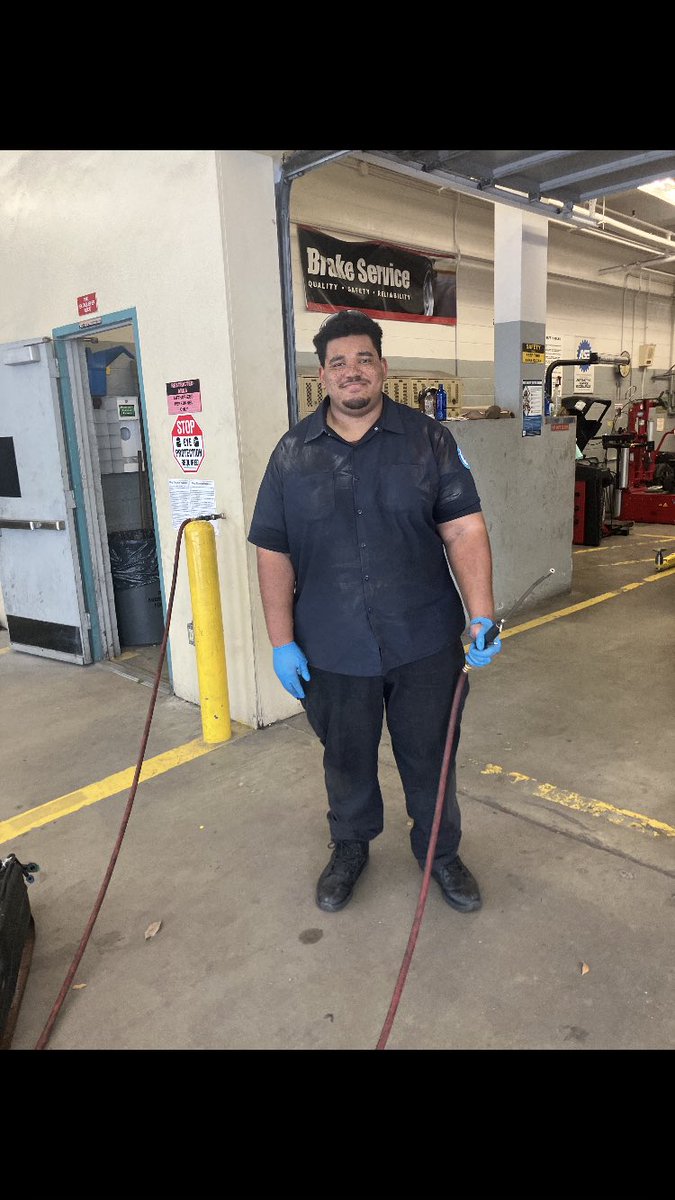 titanjax007's tweet photo. Grease on the shirt. Dirt on the hands. Long hours in the shop. Nothing glamorous about the grind, but every stain tells a story of hard work, dedication, and getting the job done. Real work leaves marks. πͺπ§
#OnlyFans
#OnlyFansMale #OnlyFansCreator
#OFModel
#OFMen
#SubscribeNow