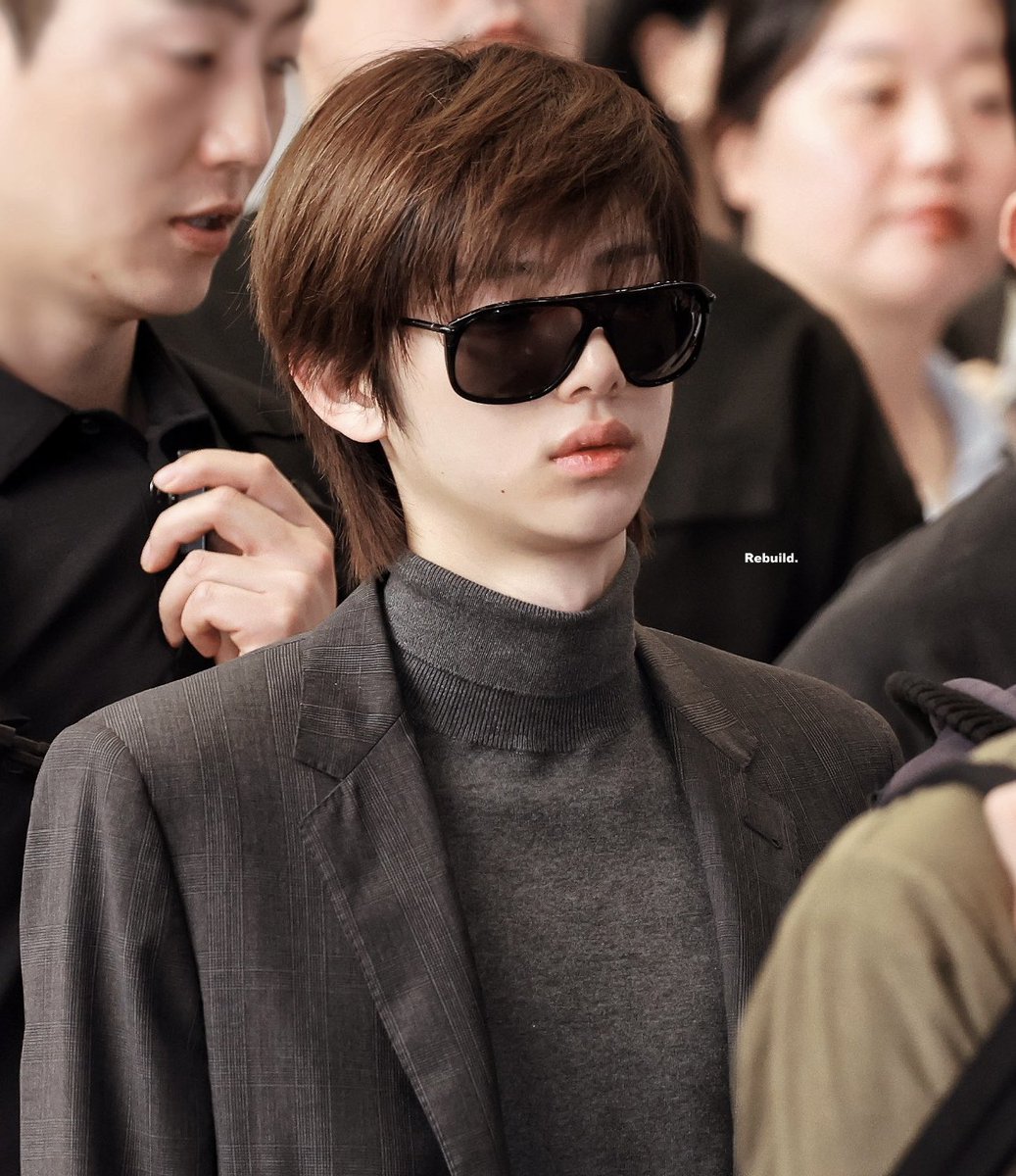 jjuquette's tweet photo. juhoon is literally light yagami https://t.co/b8WyYAWHdR