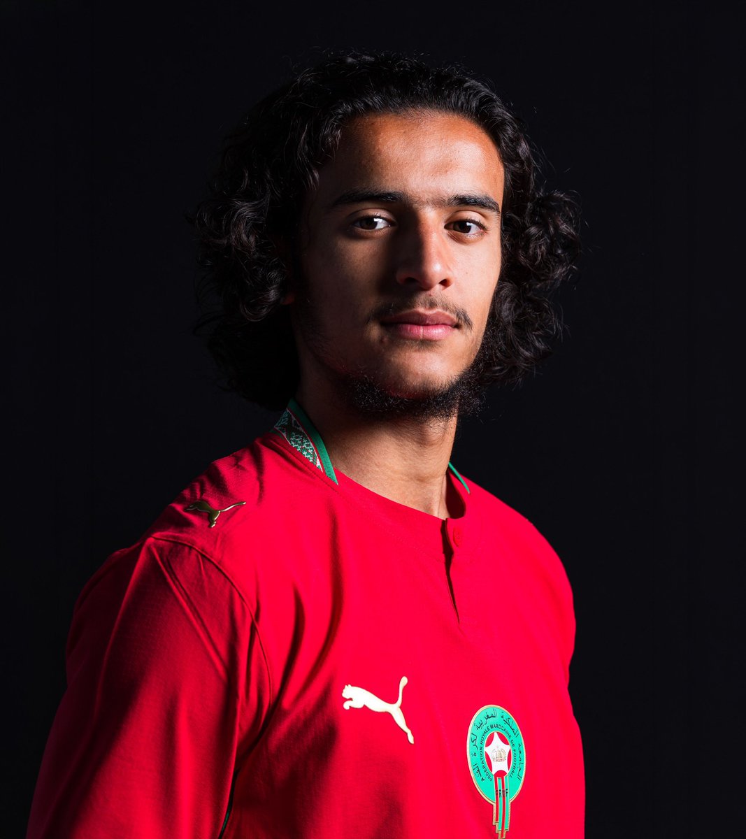 benfeerr's tweet photo. Bouaddi acabará en un grande de Europa al final de este Mundial.

Nunca le han temblado las piernas. El jugador del Lille tiene apenas 18 años pero ya cuenta con 19 apariciones europeas y más de 60 en la Ligue 1.

Hoy, estreno mundialista ante Brasil y partidazo. Joya bruta. https://t.co/YrbJwjNVyU