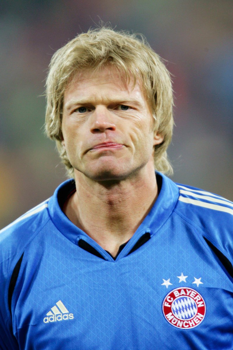 Footballtweet's tweet photo. 🎉 Happy birthday to Oliver Kahn, who turns 57 today! 🥳🇩🇪

🏆 Bundesliga: 8
🏆 DFB Pokal: 6
🏆 DFL-Ligapokal: 5
🏆 Champions League: 1
🏆 Intercontinental Cup: 1
🏆 UEFA Cup: 1
🏆 EUROs Championships: 1
🥈 World Cup runner-up

One of the best goalkeepers of all time. 🇩🇪🧤 https://t.co/MrGHhBqSxK