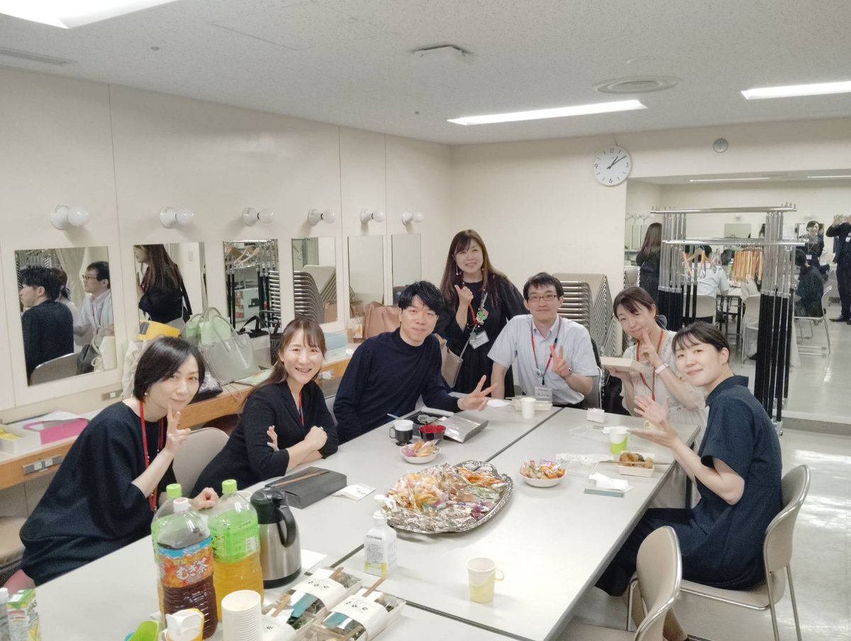 scl_from1957's tweet photo. 第71回埼玉県合唱祭2日目、第1部が終了しました！

お昼ご飯は講師の石橋先生を囲んで。

第2部も引き続き講師をしていただきます！ https://t.co/rgiJzixkpu