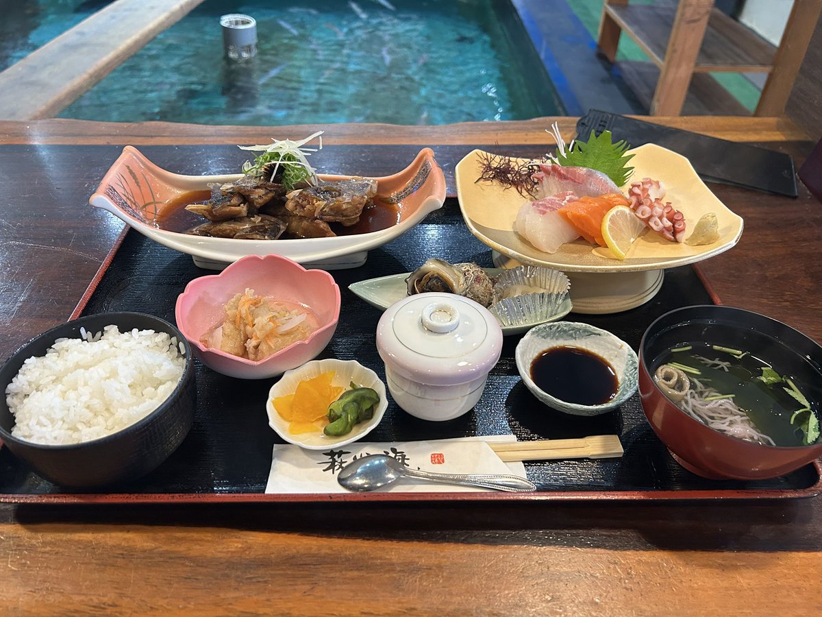 yrs221's tweet photo. あらだき定食いただきます〜 https://t.co/QAoGnf1gGk