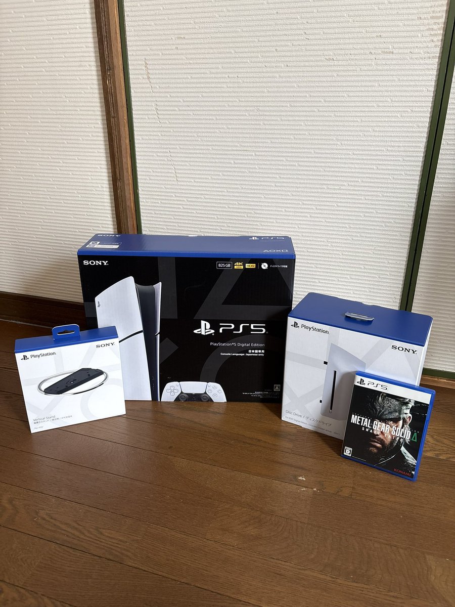 Key_planetarian's tweet photo. とうとう買った...！PS5🙌 https://t.co/qJbaH0Ea2s
