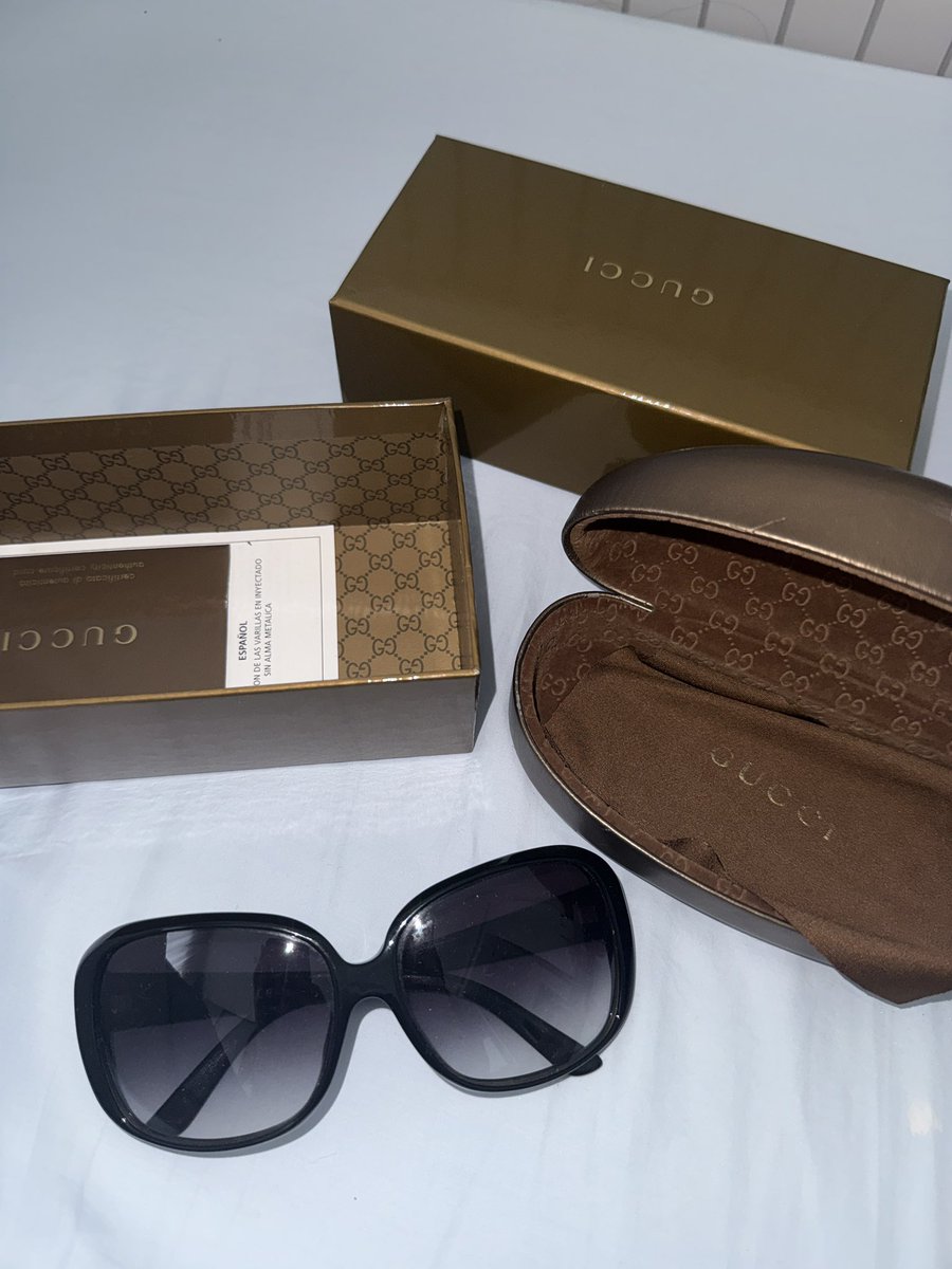 username031251's tweet photo. ส่งต่อ Gucci 🤎เป็นวันกันแดดวินเทจคับ (3290 bath)

#guccithailand #gucciมือสอง #โล๊ะตู้ #ส่งต่อแบรนด์เนม #ส่งต่อgucci #ส่งต่อCoach #แว่นกันแดดวินเทจ #vintagesunglasses #แว่นกันแดด https://t.co/oBxWWCXqQ5