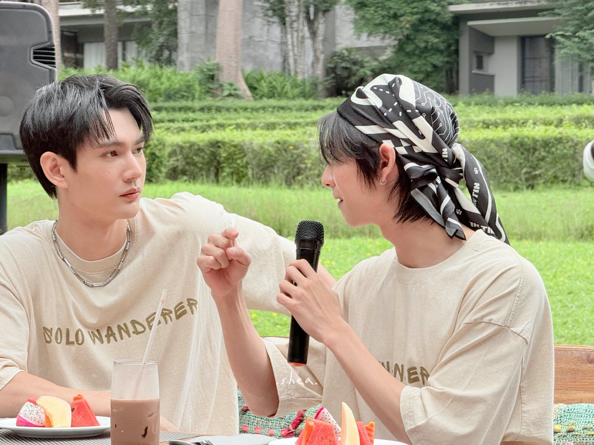 shea0102's tweet photo. see u..

SoloWanderer × PoohPavel 
#LannaTripwithPoohPavel 
#ppoohkt @ppoohkt 
#pavel @pavelphoom https://t.co/kvB2lqQ8Ao