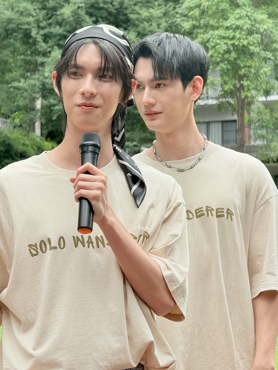 shea0102's tweet photo. see u..

SoloWanderer × PoohPavel 
#LannaTripwithPoohPavel 
#ppoohkt @ppoohkt 
#pavel @pavelphoom https://t.co/kvB2lqQ8Ao