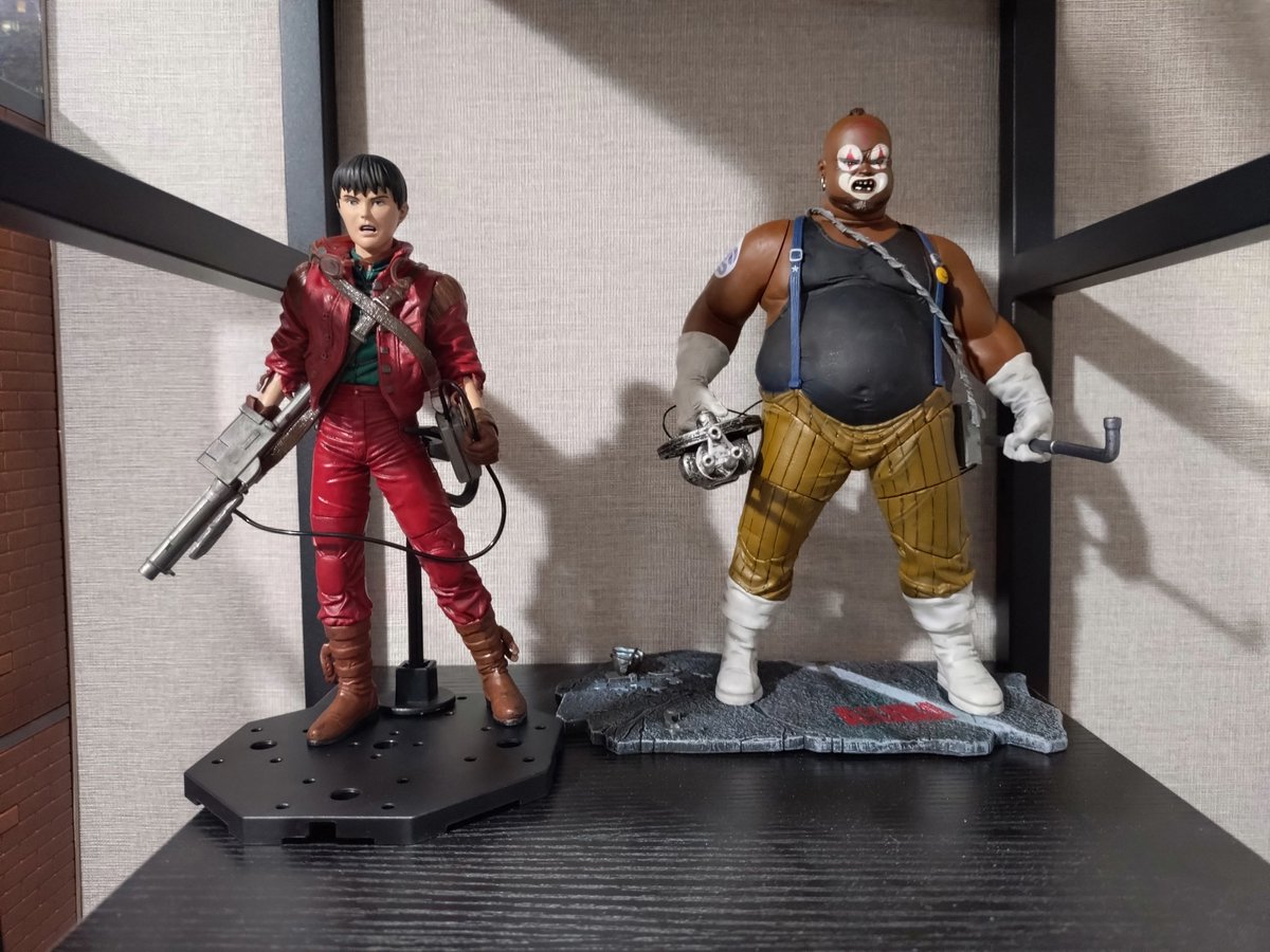 AVPVTVR's tweet photo. 久しぶりにAKIRA熱が再燃して、マクファーレントイズのフィギュアを収集中。幻魔大戦のベガも同スケールで欲しくなり、バンダイのムービーリアリゼーション版を購入。いずれも20年以上前のフィギュアなのに、今手に取っても全く古さを感じさせない素晴らしい出来です。 https://t.co/K2LB4anaBA