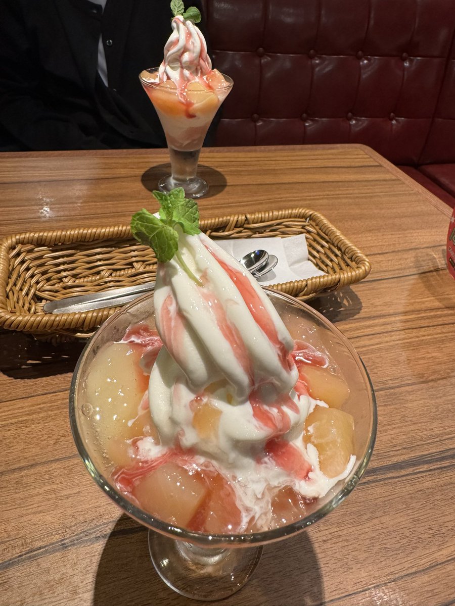 usagoya's tweet photo. めーいーんー🫶🍑✨ https://t.co/eAUjpOOfCa
