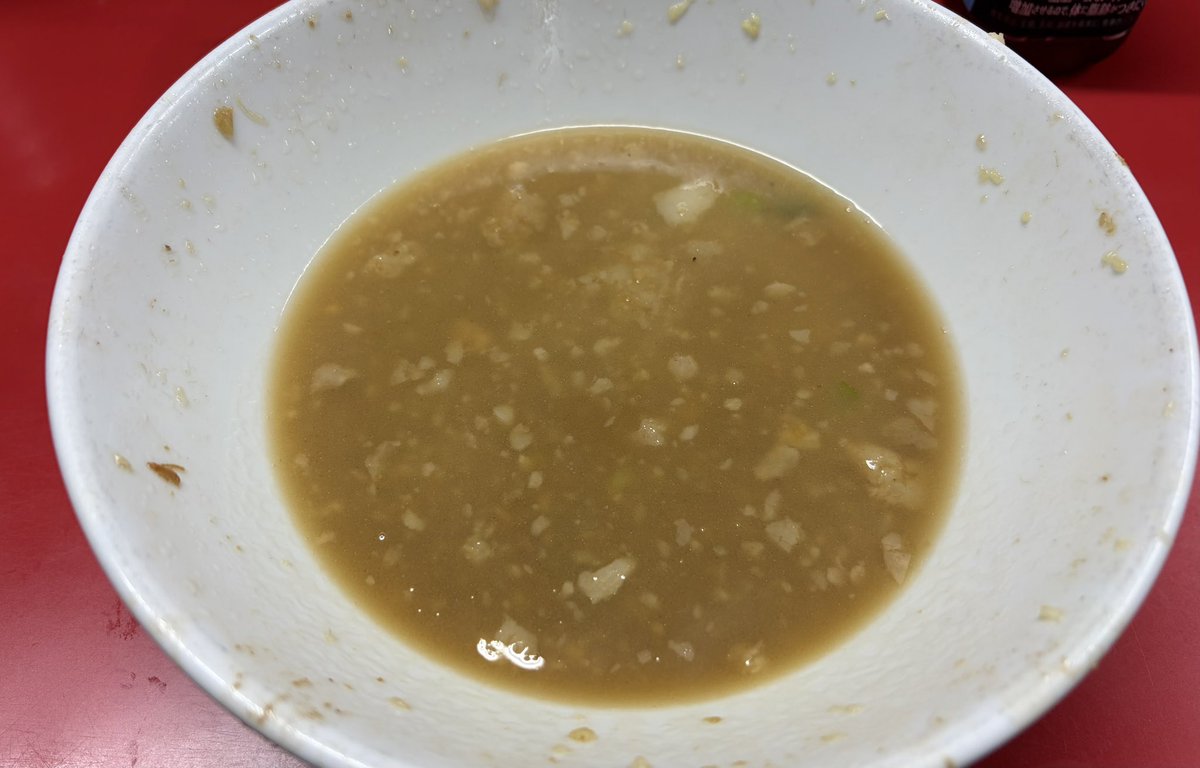 sendaiten's tweet photo. ラーメン二郎 仙台店2 小ラーメン 麺半分 脂抜き ニンニク少なめ ヤサイ少なめ 生姜！6月7日の仙台店2ラーメンも超〜美味しかったです！ごちそうさまでした！ https://t.co/muuIxnmGer