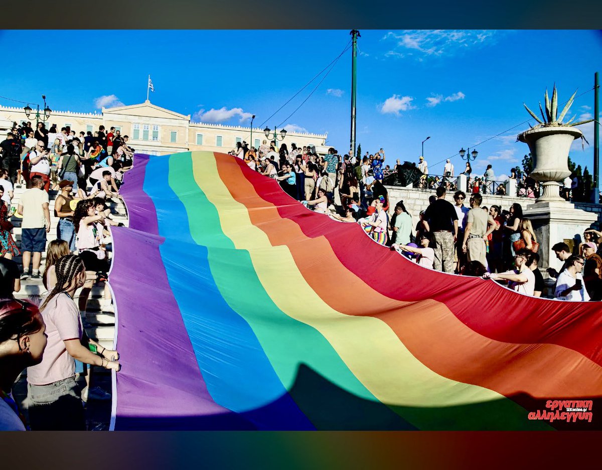 Liberta25061969's tweet photo. Το pride δεν είναι μια gay γιορτή 

Είναι μια κραυγή υπέρ των ανθρωπίνων δικαιωμάτων 

Πολλοί αντιδρούν χωρίς να γνωρίζουν τι είναι 

Ίσως γιατί  οι πολίτες σε αυτήν την χώρα  τους είναι πιο οικείο να τους χειρίζονται παρά να ζούμε ελεύθεροι ….. https://t.co/HVXTcAndG7
