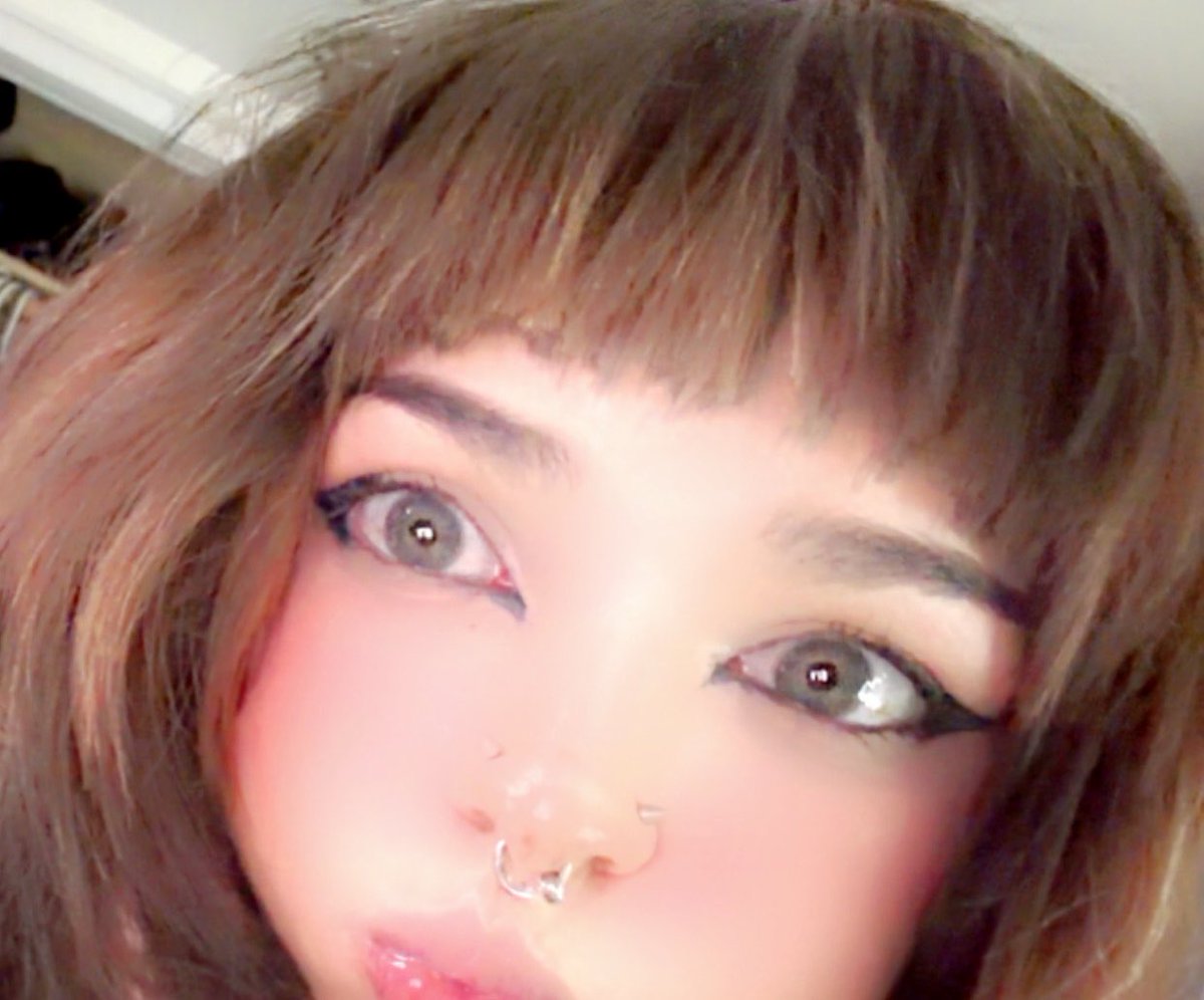 ⋆♱✮♱⋆kyra tweet media