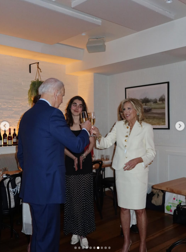 BidenActivities's tweet photo. President Biden attended his wife Jill's birthday celebration on June 3.

Photos: drbiden/IG https://t.co/6TtpgXsWUo