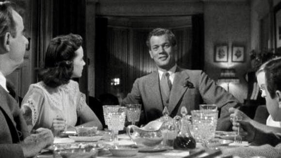 LoveOldMoviez's tweet photo. 1943 America is at war and Uncle Charlie comes to visit in peaceful Santa Rosa, Ca. Both Teresa Wright and Alfred Hitchcock describe it as their favorite movie. Joseph Cotten is almost as good looking as me. There’s a whole lot to enjoy in this film. #ShadowOfADoubt https://t.co/7Kzbs4Z9I7
