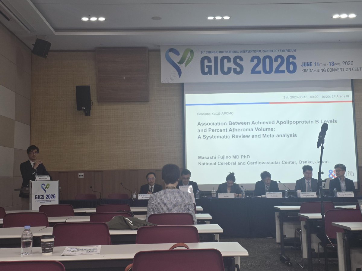 NCVC_CCU's tweet photo. 【海外学会】🌏
6/11-13韓国・光州で開催されたGICS 2026（Gwangju International Interventional Cardiology Symposium）にて、

🫀 野口部長
🫀 CCU 片岡先生・本田先生
🫀 冠疾患科 藤野先生・薮本先生

が発表を行いました！

日々の臨床・研究成果を国際学会でも積極的に発信しています📚 https://t.co/FSB3IYMWn8