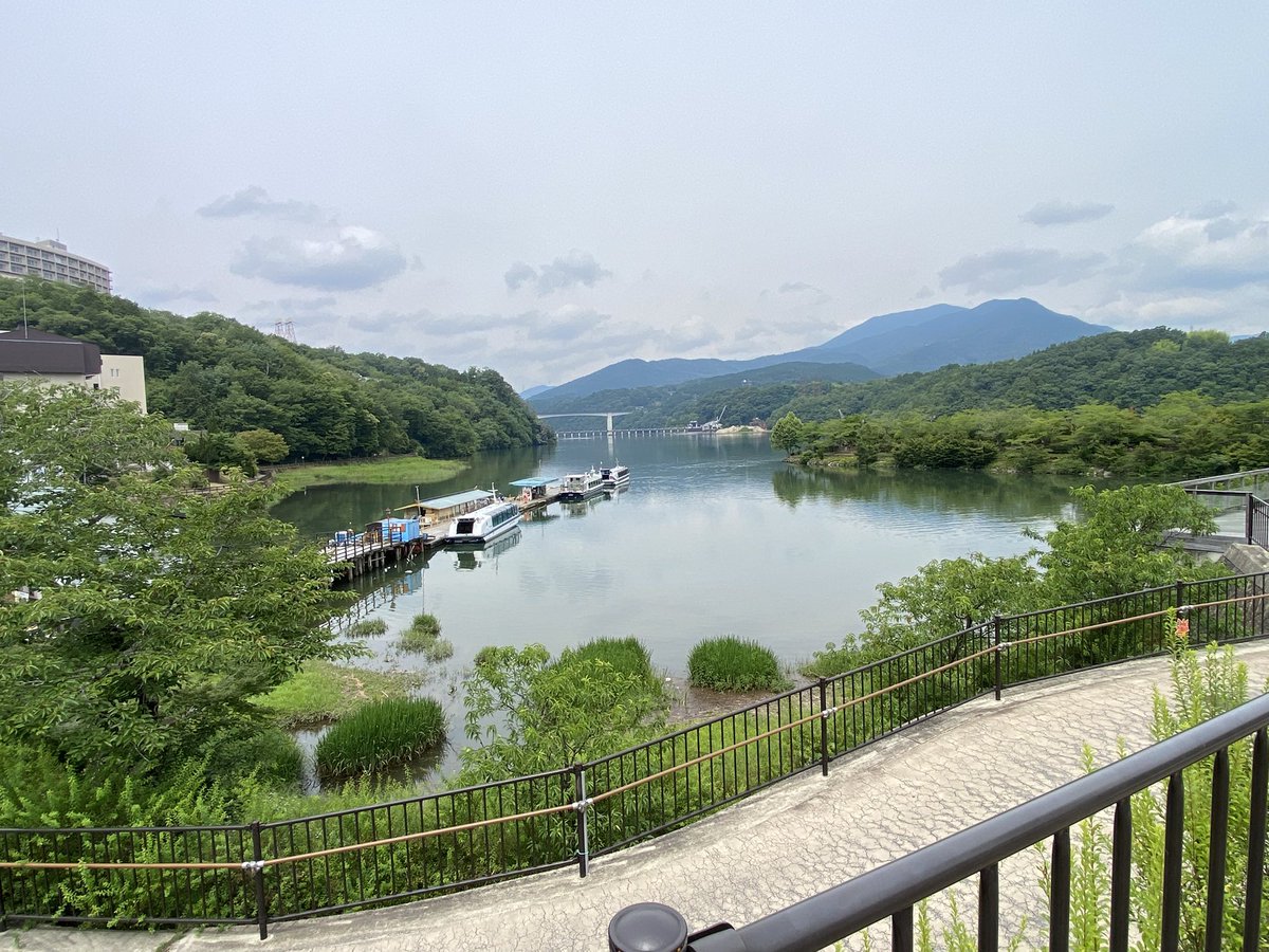 ookikou2000's tweet photo. 恵那峡にて散歩！😁 https://t.co/5zOr4UBXT5