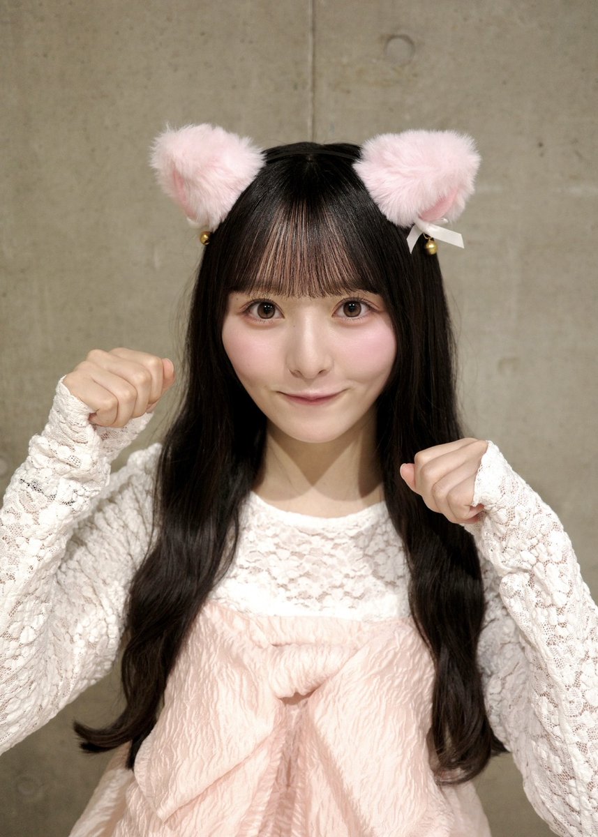 hinatazaka46's tweet photo. 【ブログ更新☀️ 片山紗希】 吾輩はファイティングポーズの猫である。 https://t.co/GeyOERxoHb #日向坂46 #片山紗希 https://t.co/SfaQ5ObiFu