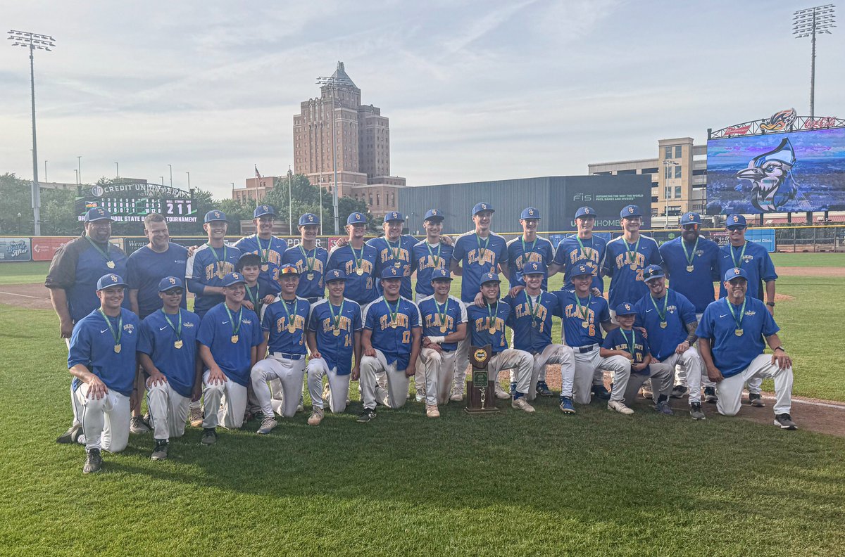 oh_report's tweet photo. Delphos St. John's (20-7) adds a baseball ⚾️ D7 State Championship to go along with their 2026 Boy's Basketball title 🏀 with a dominating 10-0 (6 Inn)  victory over Leipsic (19-10) 🏆🏆  It's the Blue Jays 1st baseball title, making the most of their only Finals appearance, led by junior pitcher Andrew Elwer's shutout performance with 6 IP, 5 H, 1 BB, and 8 K's 🤩